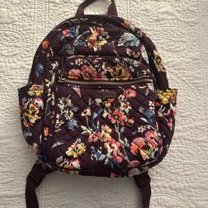 Ⓜ️SOLDⓂ️Vera Bradley Floral Backpack